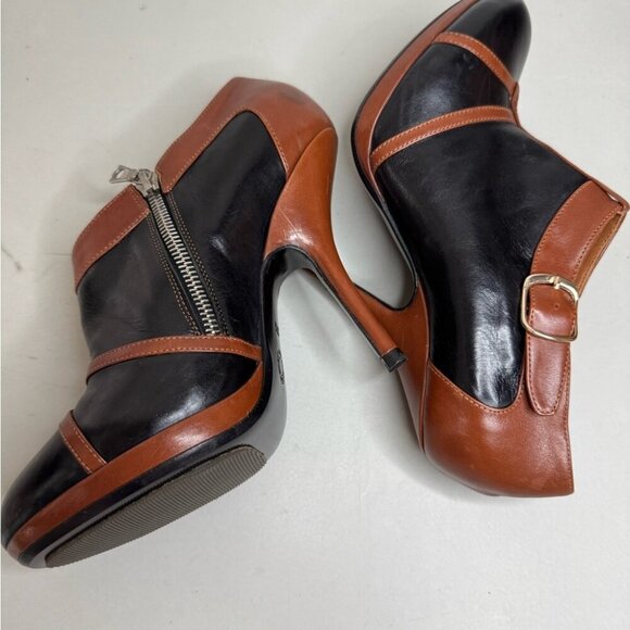 Dries Van Noten Leather Ankle Boots – Size 7.5 (Fits Like 7) - Picture 2 of 15